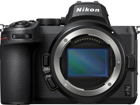 NIKON Z5 Solo cuerpo