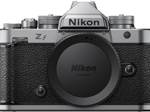 NIKON Sin espejo Z f Silver