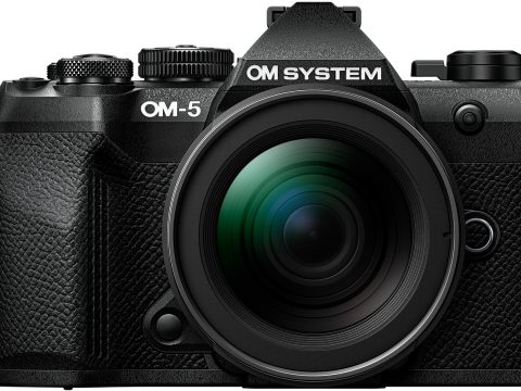 OM SYSTEM OM-5 II + 12-45mm Negro