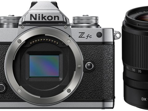 NIKON Z fc + 18-140mm f/3.5-6.3 VR