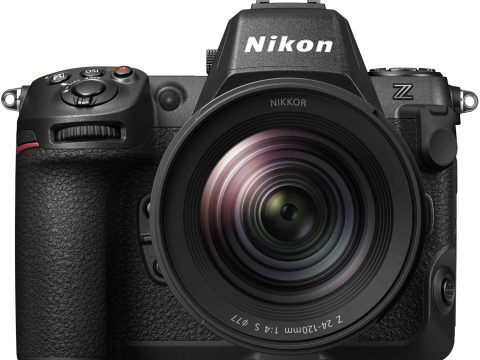 NIKON Cámara sin espejo Z8 + Nikkor Z 24-120mm f/4 S