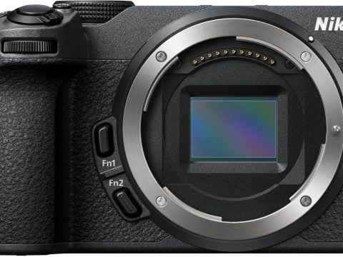 NIKON Cámara sin espejo Z30 Solo cuerpo