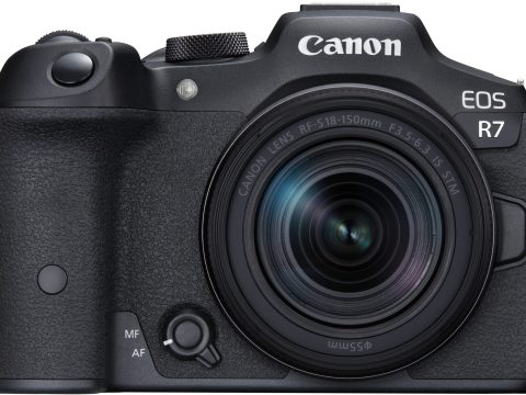 CANON Eos R7 + RF-S 18-150mm f/3.5-6.3 IS STM