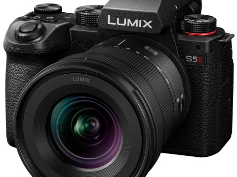 PANASONIC Lumix DC-S5 Mark II + Lumix S 20-60mm f/3.5-5.6