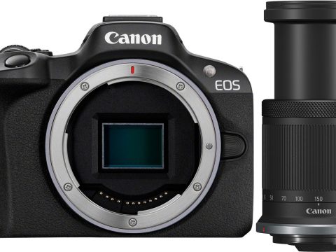 CANON Eos R50 + RF-S 18-150mm IS STM