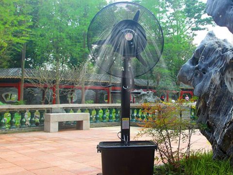 Ventilador nebulizador para exterior con depósito de agua, ventilador refrigerador de terraza de alta resistencia de 81 cm para jardín, 3 velocidades