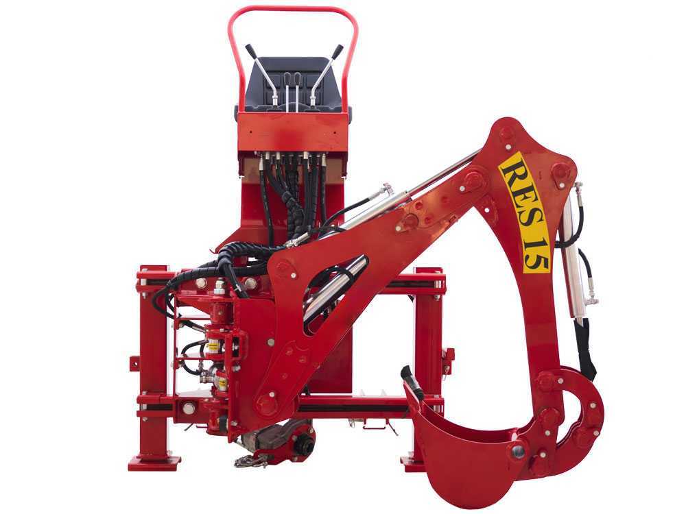Agrieuro Top Line RES15 – Retroexcavadora para tractor con desplazamiento lateral - Imagen 3