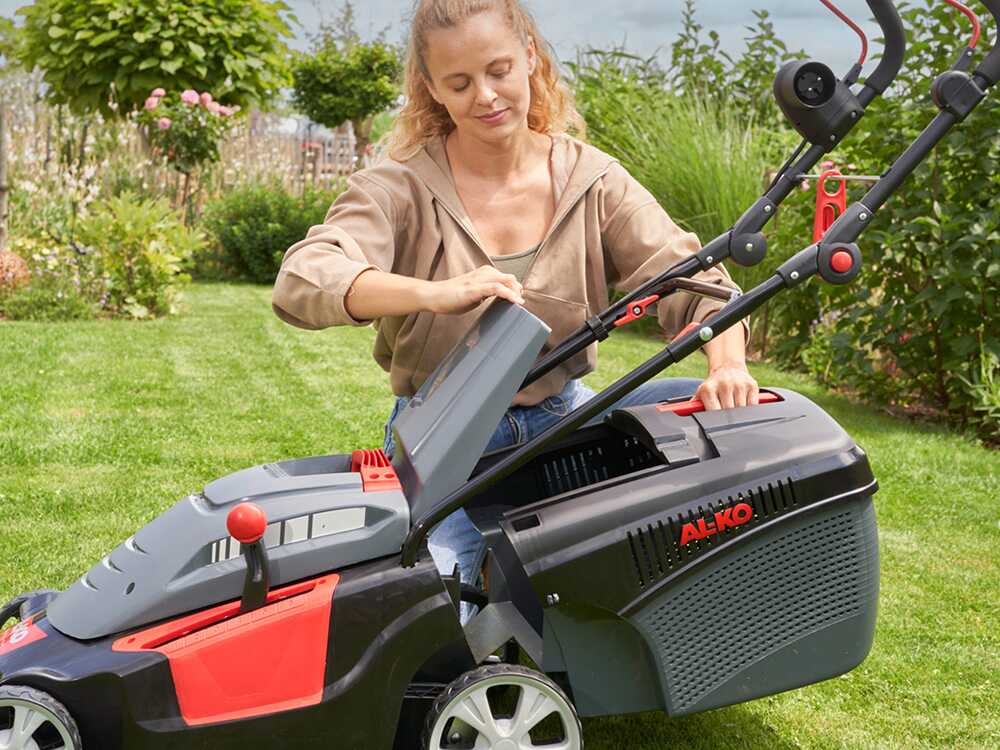 AL-KO 40.4 E Comfort – Cortacésped eléctrico – 1400 W – Anchura de corte 40 cm - Imagen 5