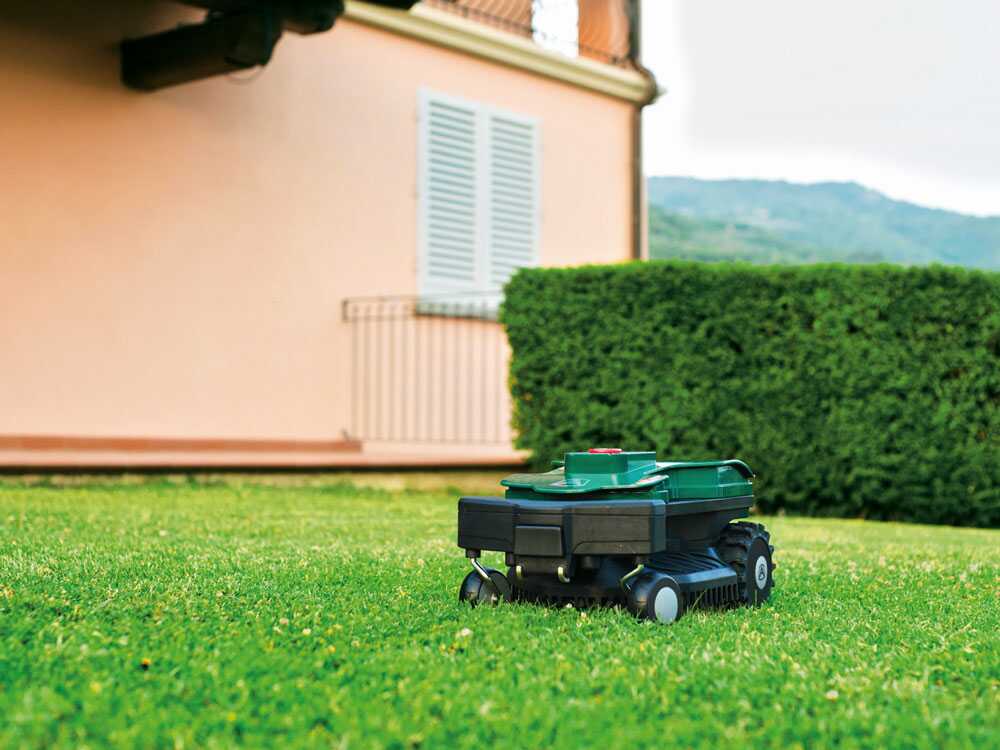 Ambrogio L15 Deluxe – Robot cortacésped con cable perimetral – Batería 25,9 V y 5 Ah - Imagen 2