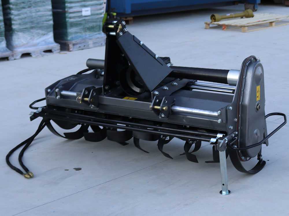 Blackstone BHTL-150 – Fresa rotativa para tractor serie media-pesada – Desplazamiento hidráulico - Imagen 4