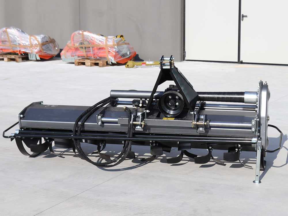 Blackstone BHTL-180 – Fresa rotativa para tractor serie media-pesada – Desplazamiento hidráulico. - Imagen 5