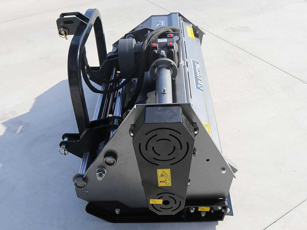 Blackstone BM 150 Hydro – Trituradora para tractor – Serie media – Desplazamiento hidráulico - Imagen 5