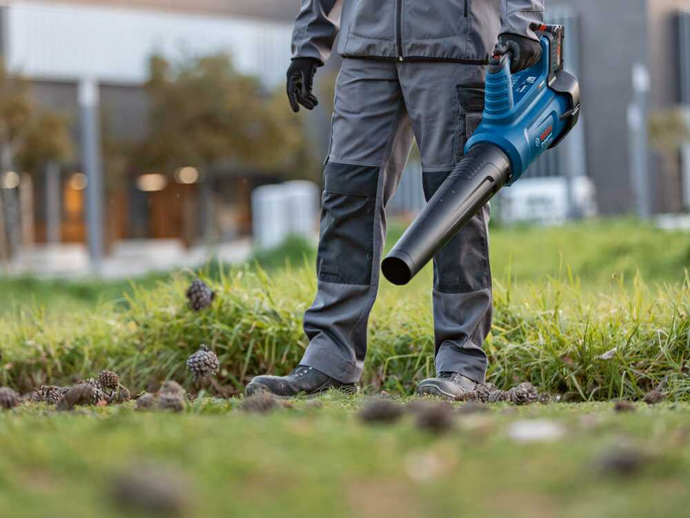 Bosch Professional GBL 18V-750 – Soplador de hojas a batería 18 V/8,0 Ah + Cargador rápido - Imagen 4
