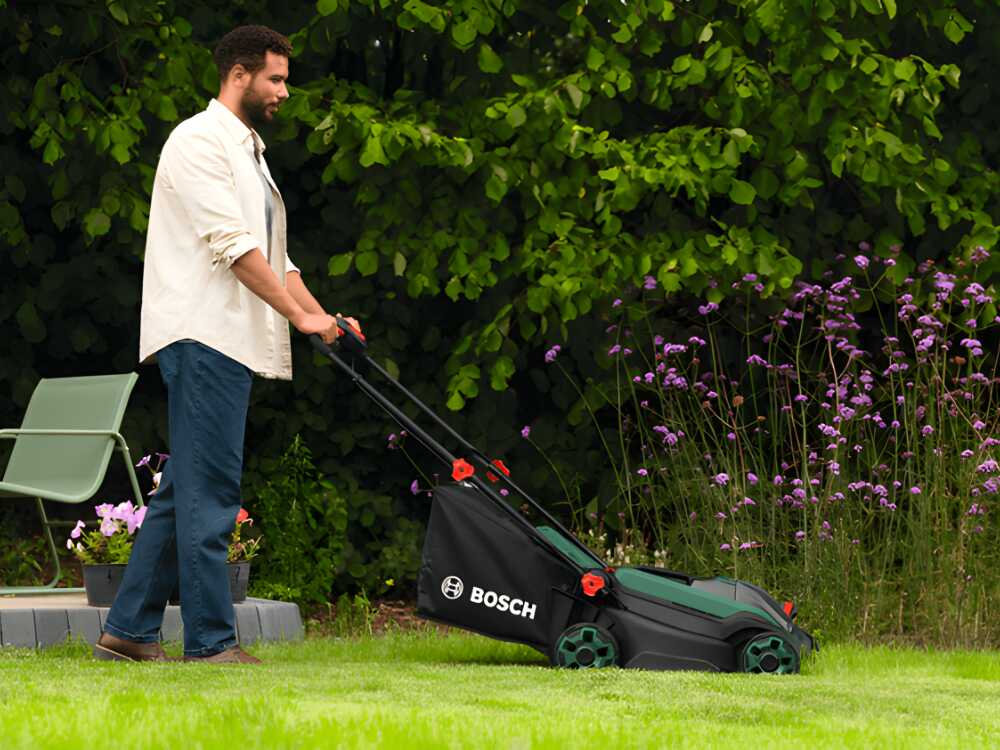 Bosch Rotak18V2-38 – Cortacésped inalámbrico – 2X18 V/4 Ah – Anchura de corte 38 cm - Imagen 2