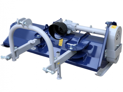 BullMach ERMES 145 S – Trituradora para tractor – Serie ligera – Con desplazamiento manual