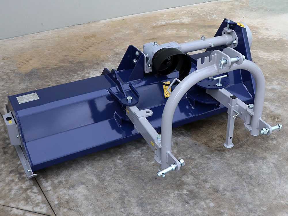 BullMach ERMES 145 S – Trituradora para tractor – Serie ligera – Con desplazamiento manual - Imagen 5