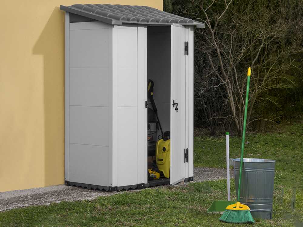 Garofalo Urban 100 – Caseta de jardín – Con puerta descentrada – 122,5 x 82,5 x 201 cm - Imagen 2