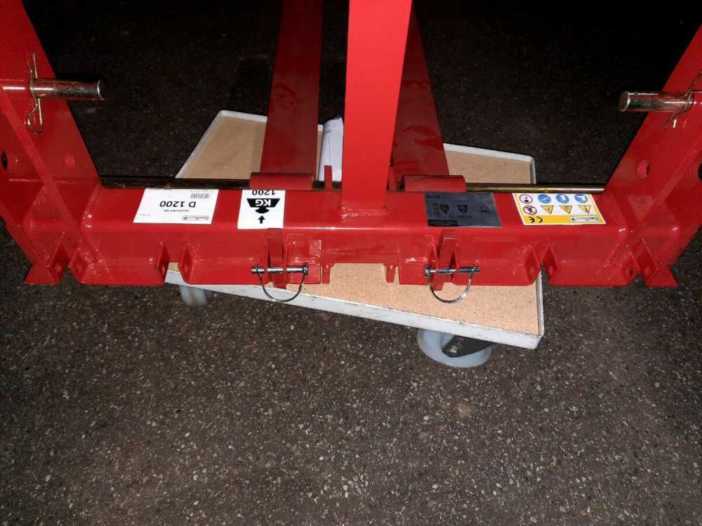 GeoTech D1200 – Horquilla portapalés para tractor – Portapalés trasero – Capacidad de carga 1200 Kg - Imagen 5