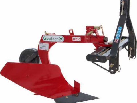 Geotech DP35 – Arado monosurco – Regulación lateral manual por tornillo – Para tractores con enganche de tres puntos
