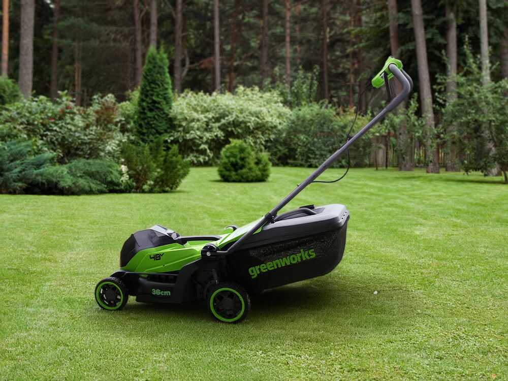 Greenworks LM360D – Cortacésped a batería – 48 V/4 Ah – Anchura de corte 36 cm - Imagen 2