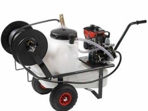 Grupo motobomba de pulverización Comet MTP MC 25 – Loncin 148F-2 sobre carro y depósito de 55 l