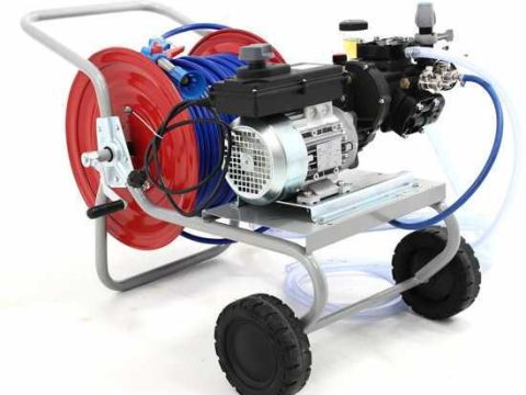 Grupo motobomba de pulverización eléctrico Comet APS 31 con motor eléctrico y carro