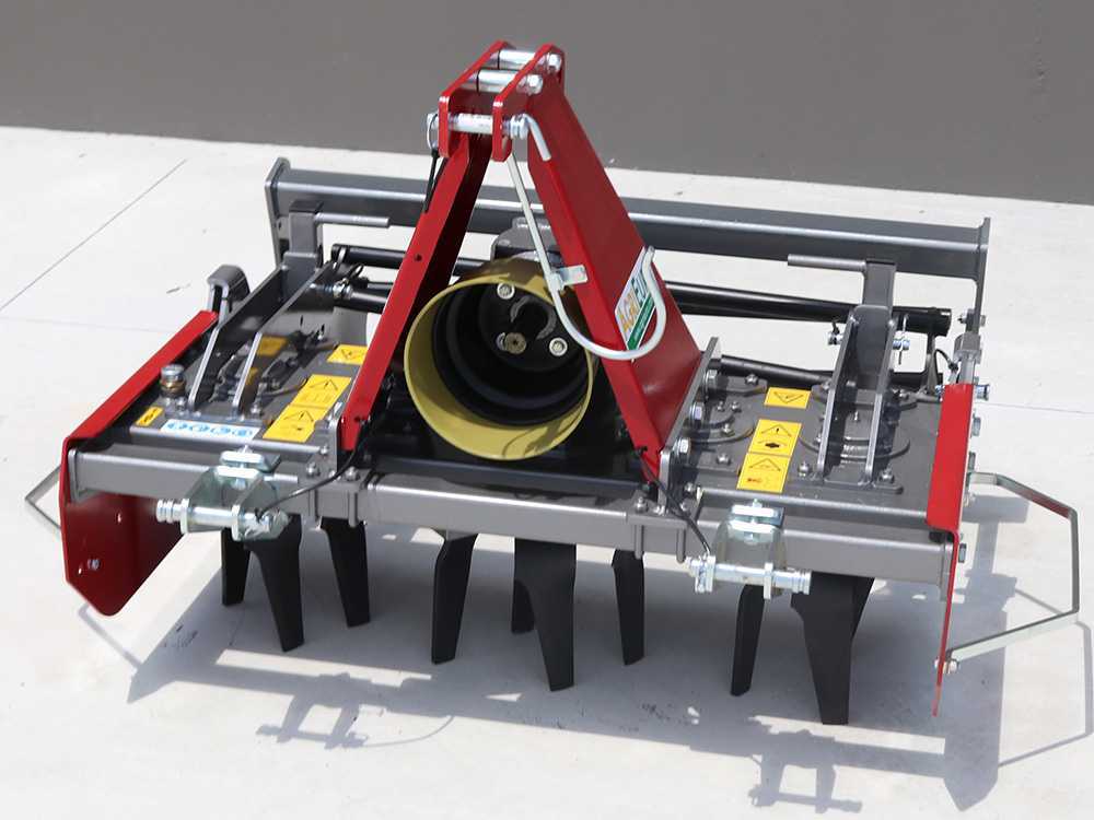 Grada rotativa ligera RF110 – anchura de trabajo 110 cm – 10 cuchillas serie ligera – Rodillo de jaula - Imagen 2