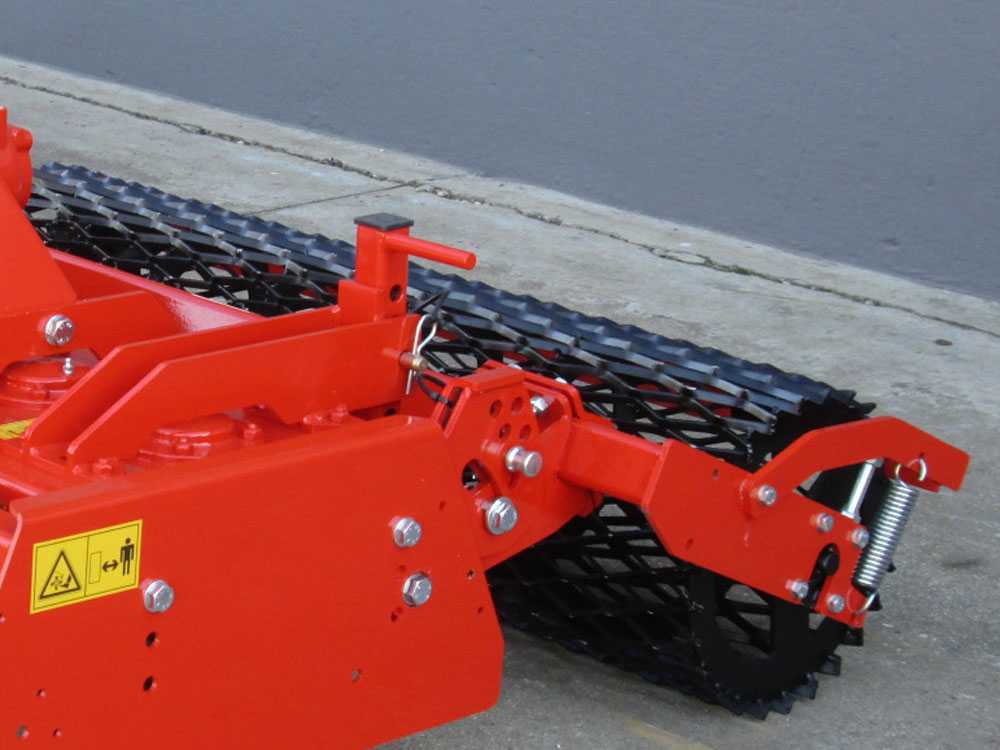 Grada rotativa RF150 – anchura de trabajo 150 cm -14 cuchillas Serie ligera – Rodillo de rejilla - Imagen 3