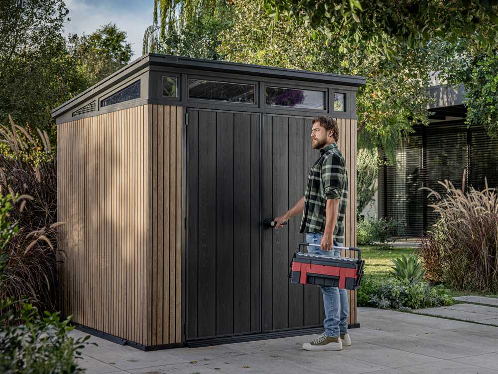 Keter Signature Venetian 7×7 – Caseta de jardín – Con puerta de doble hoja – 214x218x226 cm - Imagen 2
