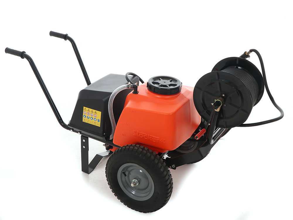 Bomba de pulverización a batería Stocker 12V de 40 l – Pulverizador eléctrico sobre carro - Imagen 5