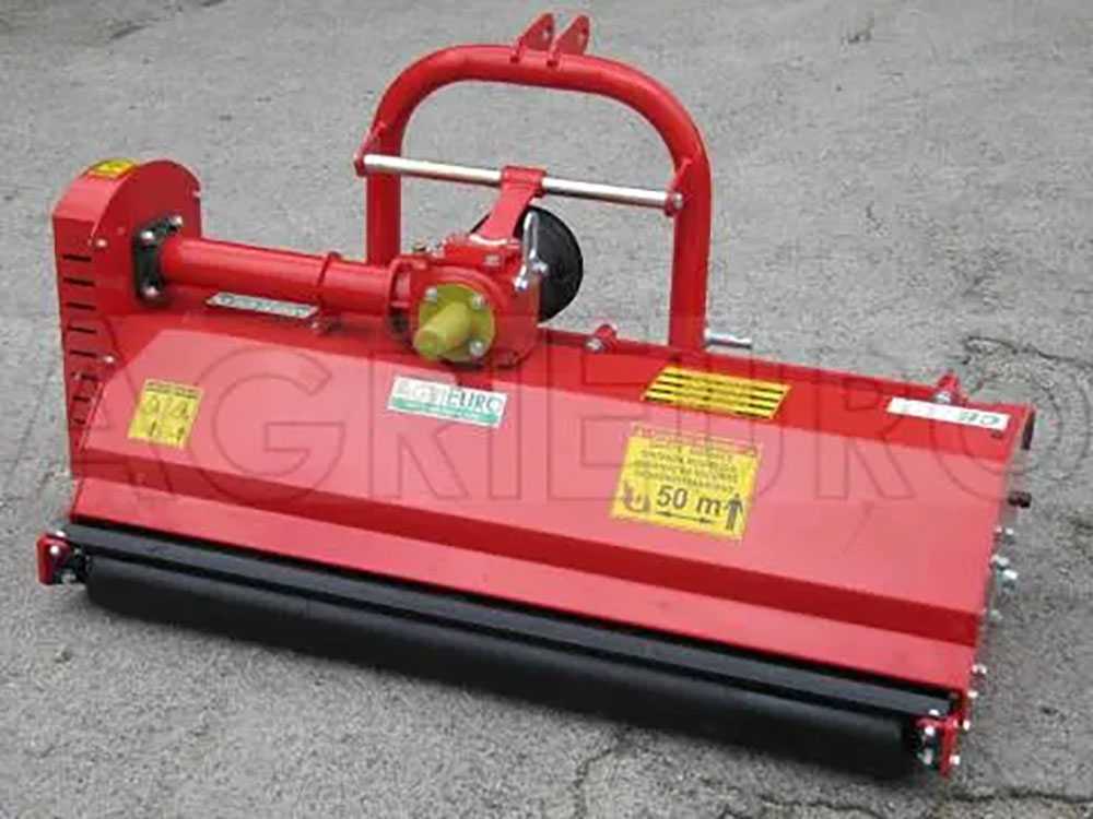 Premium Line CE 138 – Trituradora de hierba para tractor – Serie media/ligera – Desplazamiento manual - Imagen 4