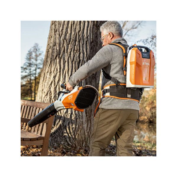Soplador a batería BGA200 + accesorio de transporte en la cadera STIHL - Imagen 3