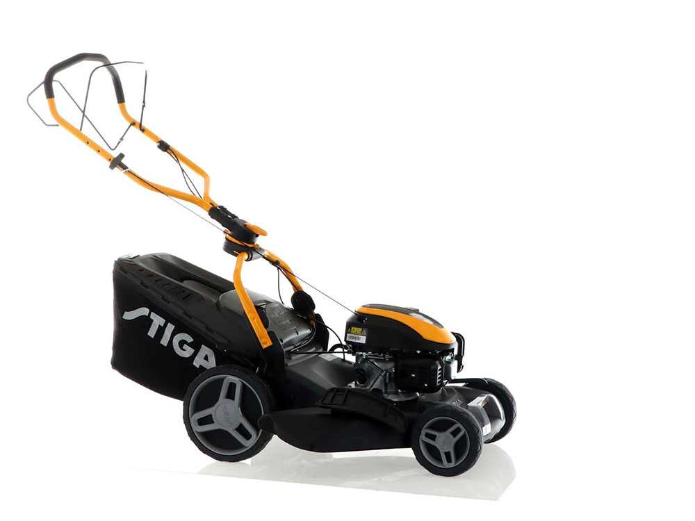 Stiga COMBI 748 S – Cortacésped de gasolina de tracción – 4 en 1 – Motor ST 140 - Imagen 3