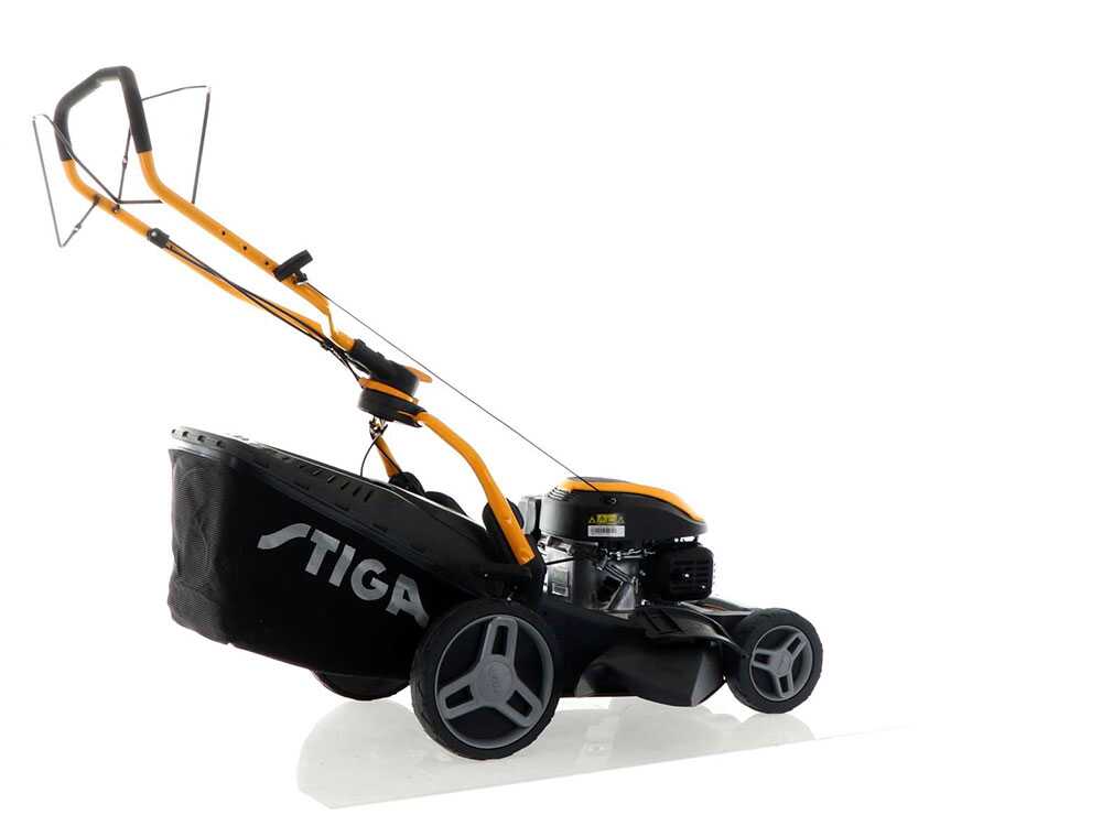 Stiga COMBI 748 S – Cortacésped de gasolina de tracción – 4 en 1 – Motor ST 140 - Imagen 4