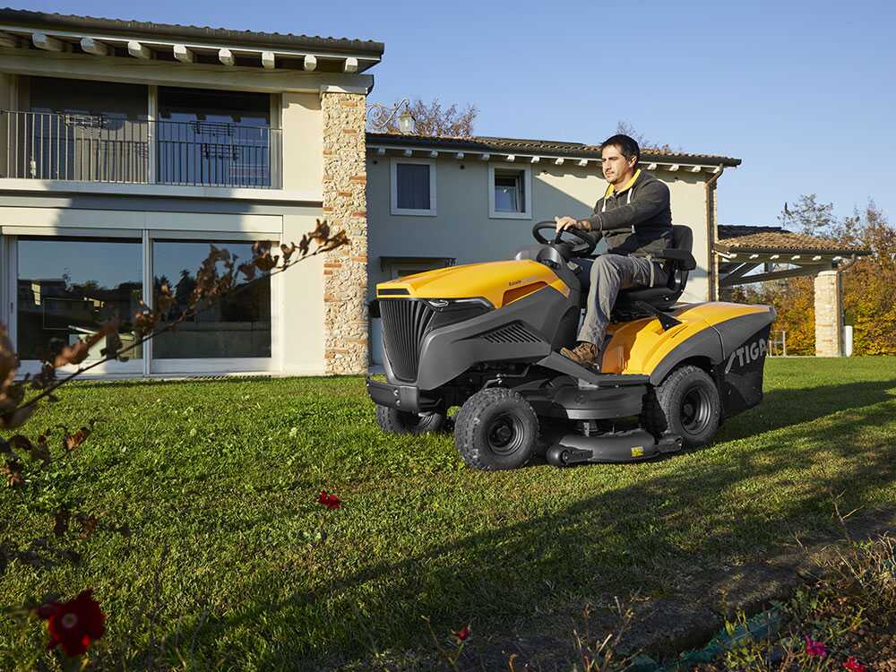 Stiga Estate 7122 W – Tractor cortacésped de gasolina – Motor ST 650 - Imagen 3