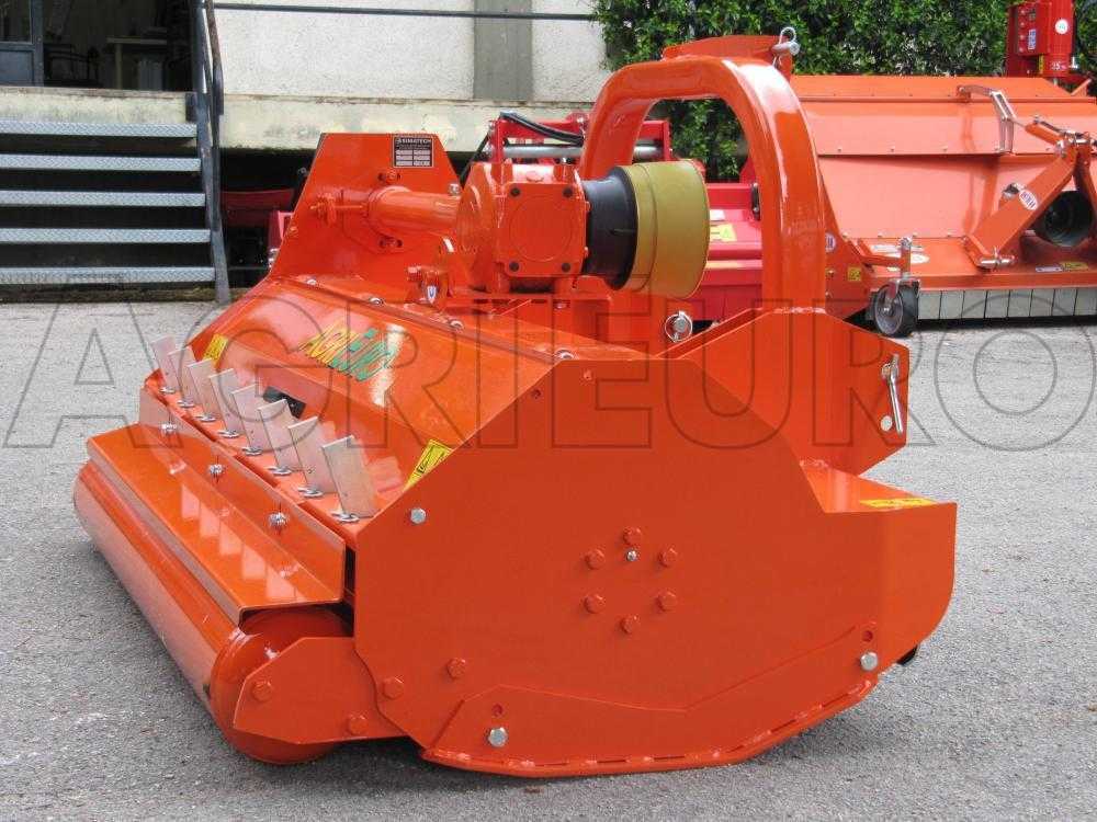 Top Line PF 150 – Trituradora para tractor – Serie pesada – Enganche fijo - Imagen 2