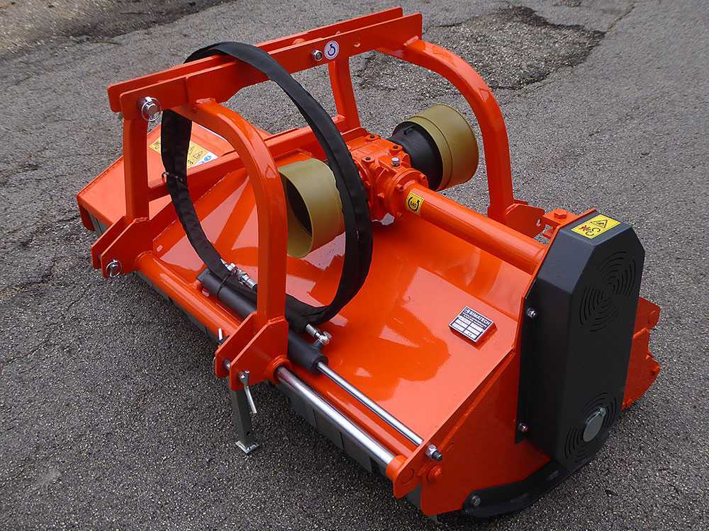 Top Line R-MS 130 – Trituradora para tractor – Serie media – Reversible – Desplazamiento hidráulico - Imagen 3
