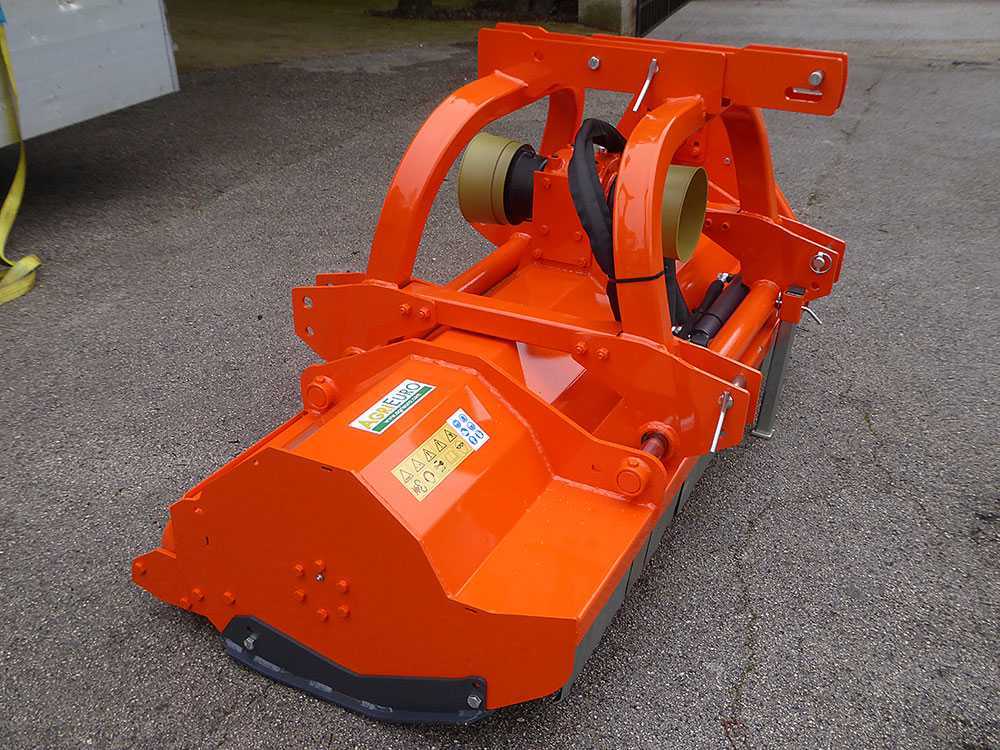 Top Line R-PS 180 – Trituradora para tractor – Serie pesada – Reversible – Desplazamiento hidráulico - Imagen 4