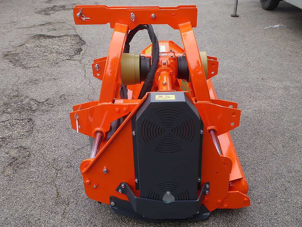 Top Line R-PS 200 – Trituradora para tractor – Serie pesada – Reversible – Desplazamiento hidráulico - Imagen 5