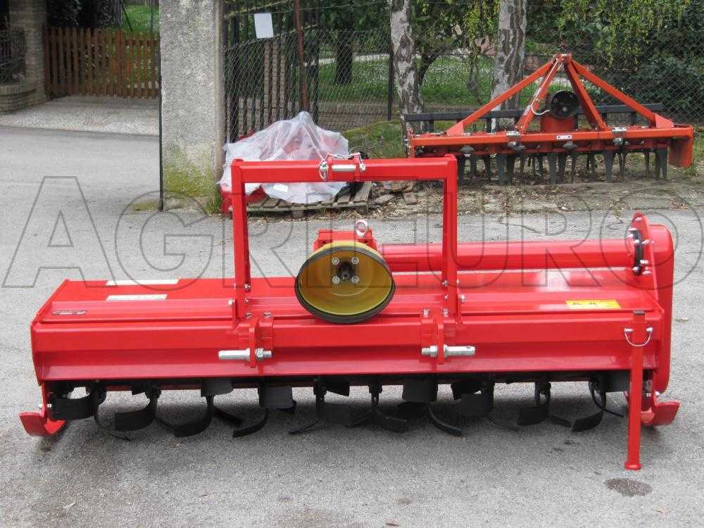Top Line UR 204 – Fresa para tractor serie media – Cardán con embrague profesional - Imagen 4