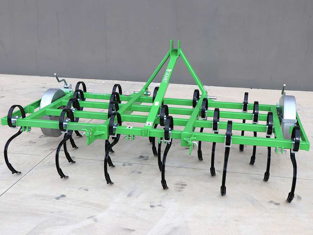 Vibrocultivador Bomet Carina S-Tines – 18 brazos – Anchura de trabajo 180 cm - Imagen 5